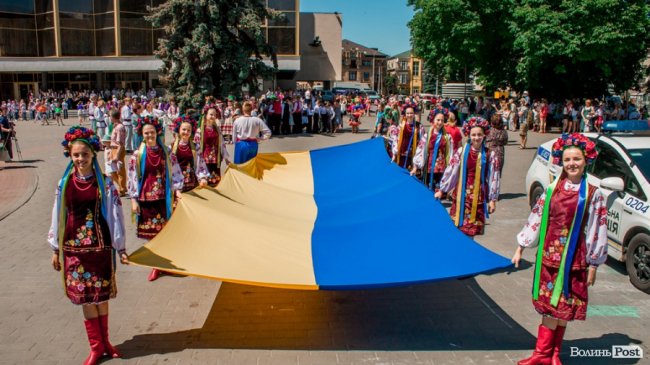 Перший день літа у Луцьку. ФОТОРЕПОРТАЖ 
