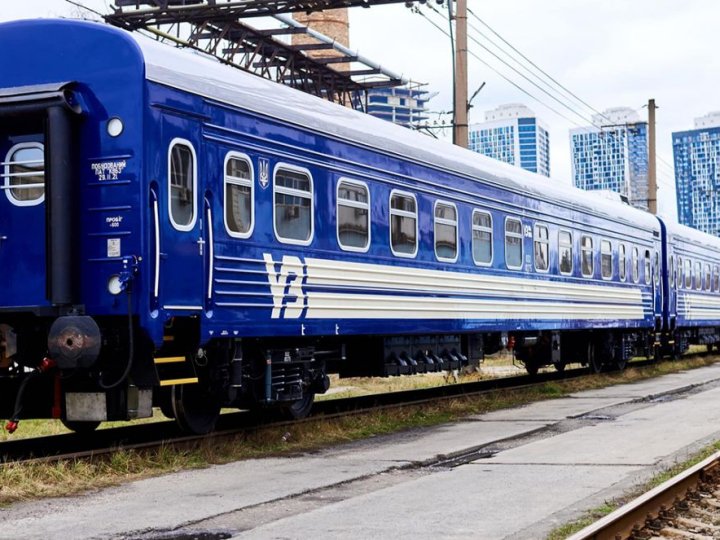 «Укрзалізниця» призначила додаткові поїзди на літо: розклад та напрямки