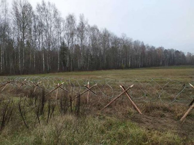 Волинська тероборона зводить протипіхотні бар’єри. ФОТО