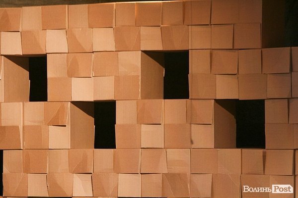 У Луцьку показали танцювальний перформенс «Дім». ФОТО