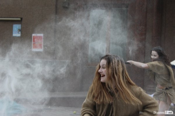 Експериментальний білоруський театр епатував луцьку публіку. ФОТО. ВІДЕО