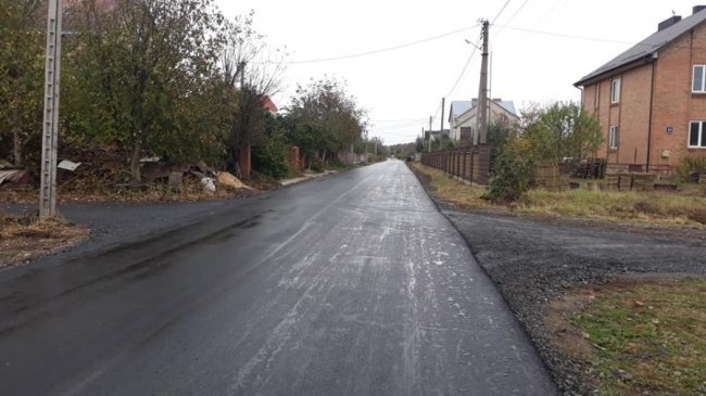 У селі під Луцьком ремонтують аварійну вулицю. ФОТО