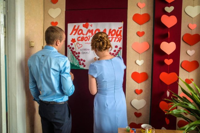 Закохані рожищани малювали своє кохання. ФОТО