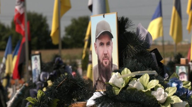 «На похороні я була вагітна»: вдова бійця з Волині поділилася спогадами про загиблого чоловіка