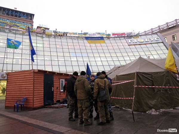 Майдан буденний. НОТАТКИ ОЧЕВИДЦЯ. ФОТО