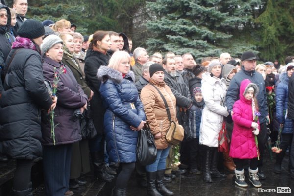У Луцьку поховали Героя Майдану. ФОТО