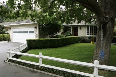 Фотоісторія Google: від сервера з Lego до «наддержави»