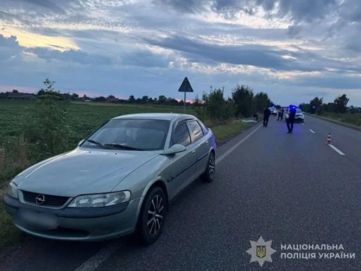 На Волині жінка вистрибнула під час руху з авто і загинула: стала відома причина