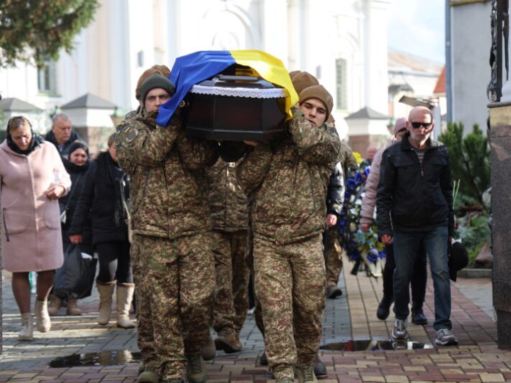 Загинув у боях за Покровськ: у Луцьку провели в останню дорогу полеглого Героя Анатолія Кравчука