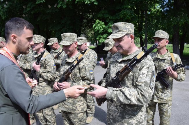 У Луцьку склали військову присягу новобранці-прикордонники. ФОТО