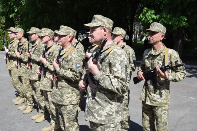 У Луцьку склали військову присягу новобранці-прикордонники. ФОТО