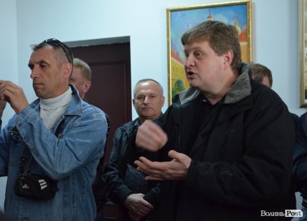 «Маршрутчики-бунтівники» зустрілися з мером Луцька. ФОТО