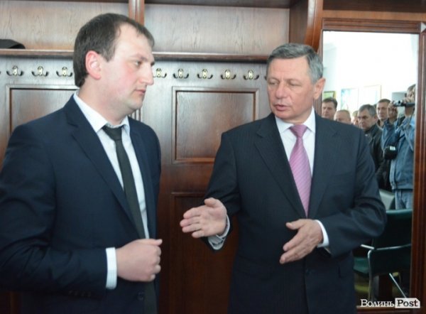 «Маршрутчики-бунтівники» зустрілися з мером Луцька. ФОТО