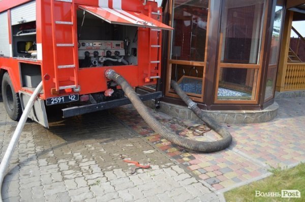 Пожежа під Луцьком: горіли Озерецькі бані. ФОТО