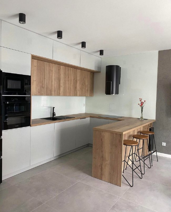 Меблі щасливих людей: волинська компанія BROSKO успішно реалізує унікальні проєкти*