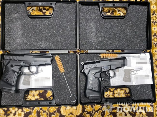 Волинські оперативники затримали торговця зброєю. ФОТО