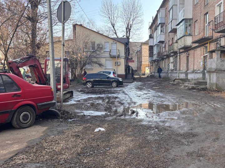У Луцьку відремонтують 11 дворів. Адреси