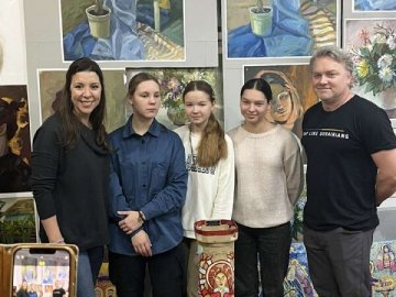 Волонтери зі США відвідали художню школу в Луцьку