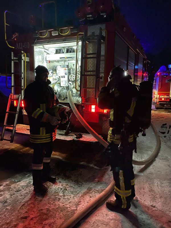 У Луцьку горів склад поруч  із супермаркетом «Сільпо»