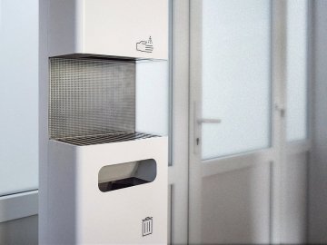 «Modern Expо» встановило дезінфекційні станції у трьох лікарнях Луцька