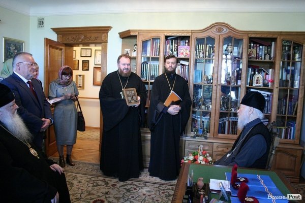 Губернатор Волині отримав орден від митрополита Володимира. ФОТО