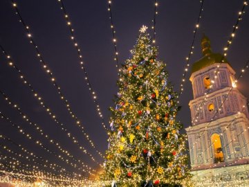 Краще, ніж у Римі та Парижі: головну ялинку України визнали найкращою в Європі. ФОТО