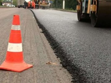 Через ремонт – ускладнений рух на одній із вулиць Луцька