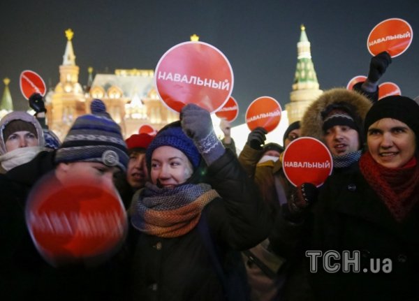 Московські мітингувальники лишились на ніч у «ялинковій кулі». ФОТО. ОНОВЛЕНО