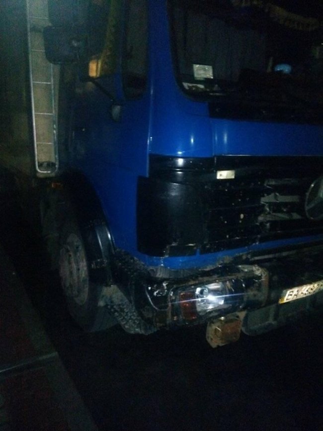 Трактор зіткнувся з вантажівкою: на Волині шукають свідків аварії. ФОТО