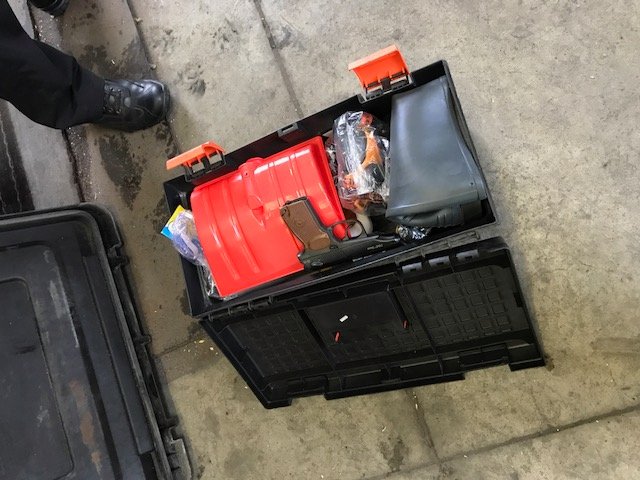 На митному посту «Ягодин» вилучили «зброю та наркотики»