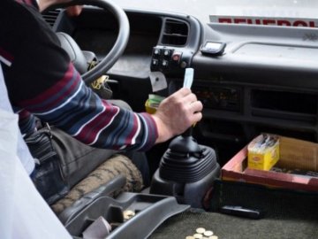 Покарають водія, який відмовився перевозити дітей загиблого Героя