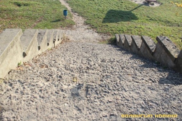 Чи безпечні атракціони у Центральному парку в Луцьку? ФОТО*