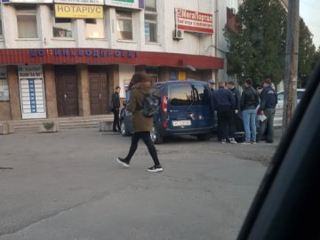 У Луцьку на хабарі затримали скандального головного «земельника» Волині. ФОТО