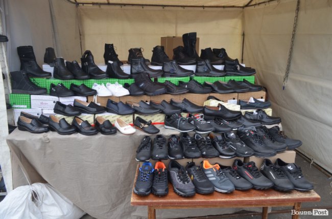 Місце для вигідного шопінгу: у Луцьку відкрився Харківський ярмарок*