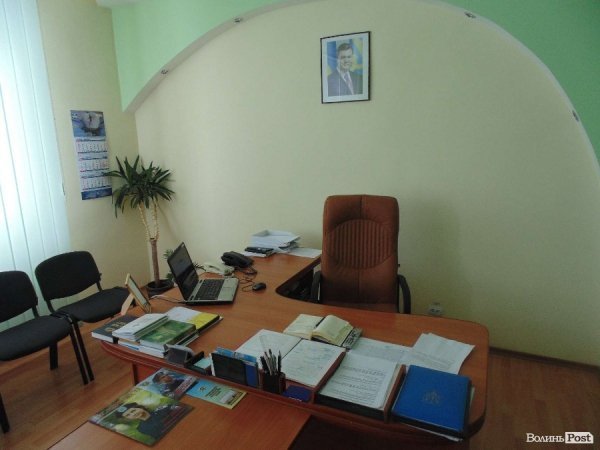 Кабінет командира частини  Логуша