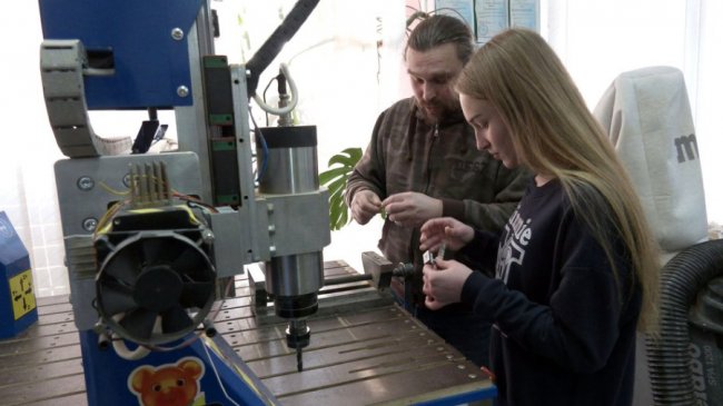 Перевірка «Щедриком»: у Луцьку винахідники музикою діагностують роботу верстата