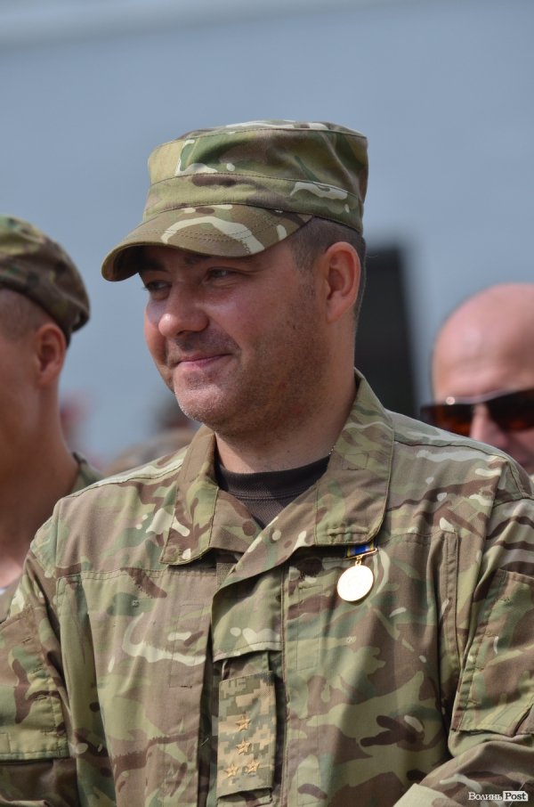 У Луцьку Яценюк нагородив бійців батальйону «Світязь». ФОТО