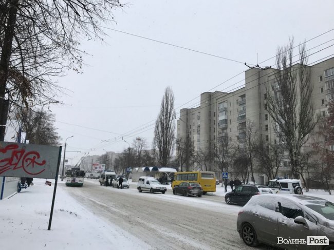 У Луцьку легковик збив бабусю. ФОТО