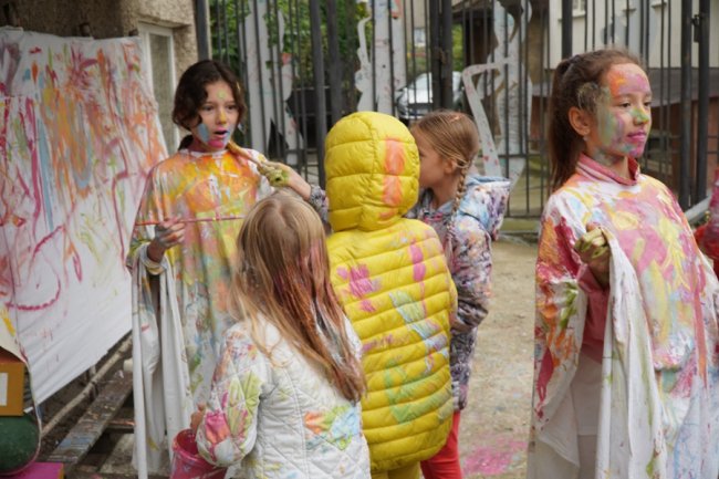 У Луцьку влаштували яскравий мистецький перформанс. ФОТО