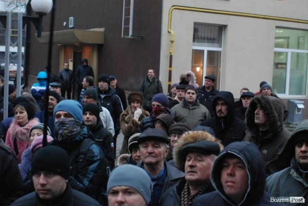 У Луцьку на День закоханих пікетували міліцію і прокуратуру. ФОТО