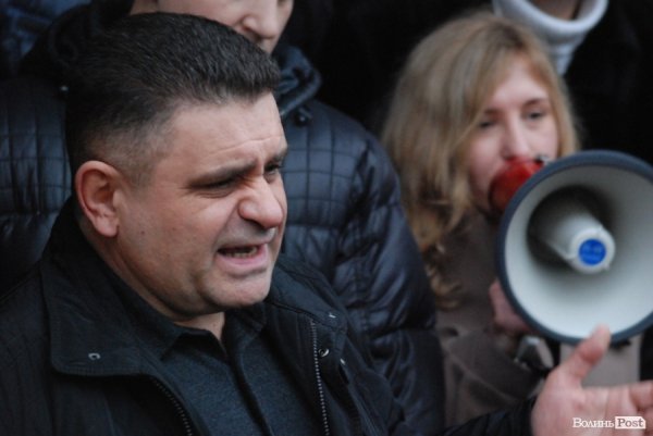 У Луцьку на День закоханих пікетували міліцію і прокуратуру. ФОТО