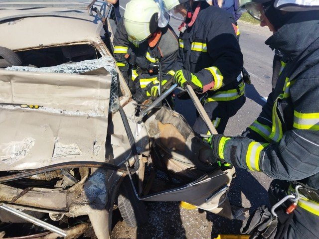 На Волині зіткнулися автівка та трактор: загинула людина