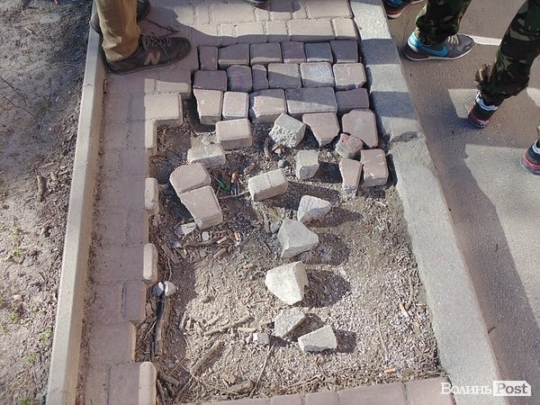 Пікет міліції в Луцьку. ФОТО. ВІДЕО