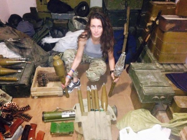 Кухар волинської бригади увійшла в ТОП-11 красунь-бійців АТО. ФОТО