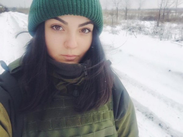 Кухар волинської бригади увійшла в ТОП-11 красунь-бійців АТО. ФОТО