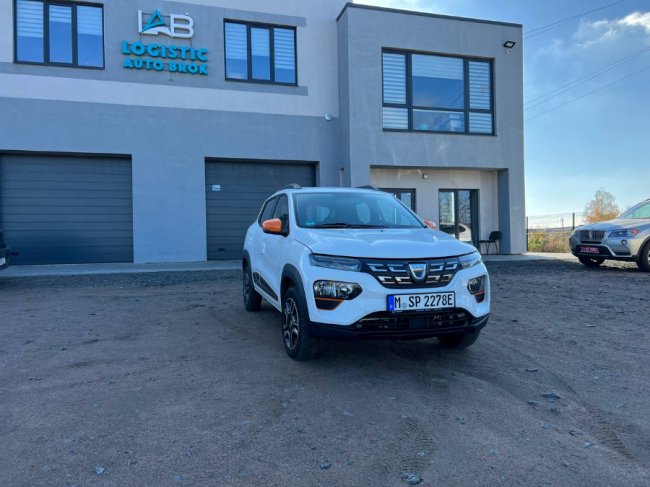 Луцька компанія пропонує для продажу найдешевший на українському ринку електрокар*