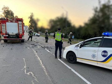 Атака «Шахедів» по Київщині: пошкоджені багатоповерхівка і 12 приватних будинків