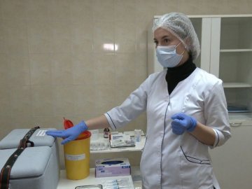 Вакцинація препаратом CoronaVac: кого і коли щеплюватимуть на Волині