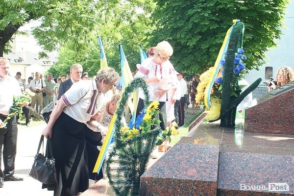 У Луцьку вшанували політв'язнів. ФОТО