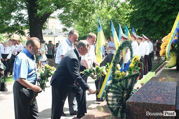 У Луцьку вшанували політв'язнів. ФОТО